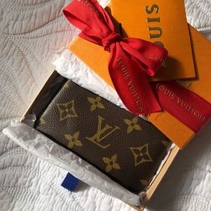 LOUIS VUITTON MONOGRAM CANVAS KEY POUCH